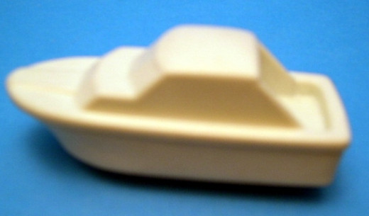 Motorboot aus Kunststoff für Modellschiffe, 1:100, H=20 L=112 B=37mm