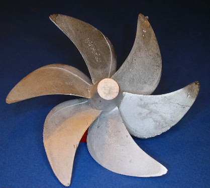 Propeller,  6 Blatt für Modellschiff 1:75 und 1:100,  ø = 75 mm, rechtsdrehend,