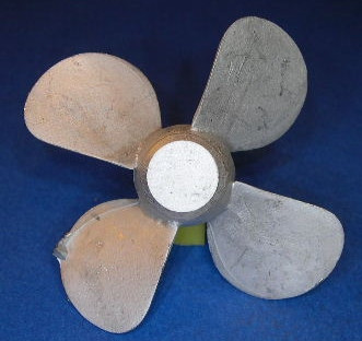 Propeller für Modellschiff, 1:100,  4 Blatt,  ø = 51mm, rechtsdrehend Verstellpr.