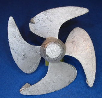 Propeller,für Modellschiff, 1:100, 4 Blatt,  ø = 51mm, linksdrehend Verstellprop.