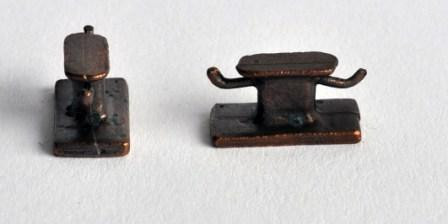 Kreuzpoller für Modellschiffe,12x15 x 9 mm hoch, Bronce