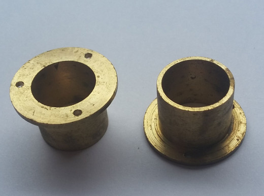 Mastfuß für Modellschiffe, Messing gedreht, Mast 14 mm ø, H=13 mm
