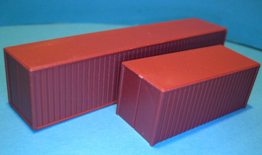 Container für Modellschiffe, Satz 20  und 40 ,  1:150, rotbraun