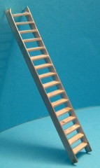 Treppe  1:50 oder 1:75  L=115 B=20mm, Maßstab:1:50 / unbehandelt, unlackiert