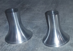 Schmale Stütze aus Aluminium für Standmodelle, 50 mm hoch