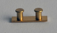 Doppelpoller für Modellschiffe, ø 5 mm, 7 mm hoch,20 mm lang. Messing