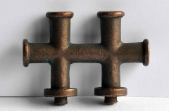 Doppelkreuzpoller für Modellschiffe, ø 11 mm, 36x 49 mm, bronciert, Guss